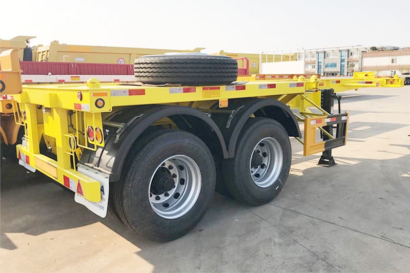 20ft skeletal trailer with 10ft locks