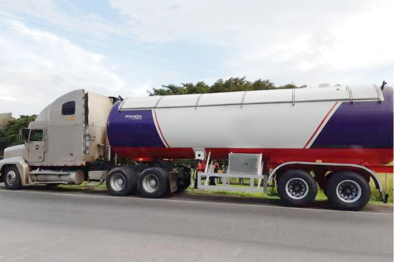 18 t camion - citerne à queue courte GPL camion - citerne à GPL-Chengli  Spécial Automobile Co., Ltd