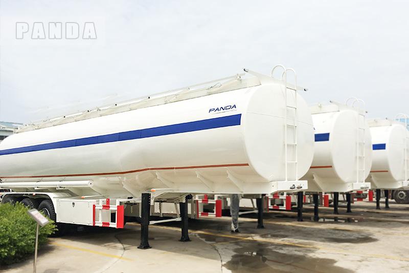 Remorque-citerne de 45000 litres de carburant